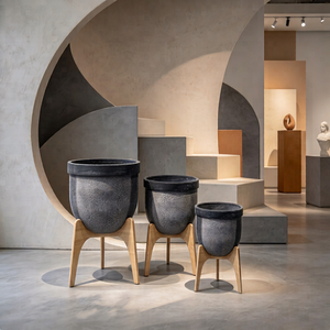 Pots à fleurs modernes en béton avec supports en bois, ensemble de 3 jardinières minimalistes d'intérieur pour plantes vertes - Product Image 3