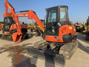 Bomba de caja de cambios de motor mini usada de 5 toneladas para mantenimiento de canales de riego agrícola, dominante en múltiples terrenos y de respuesta rápida, para KX163 - Product Image 2
