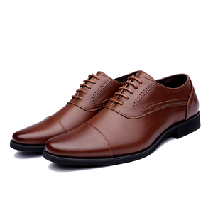 <span class=keywords><strong>Scarpe</strong></span> formali da <span class=keywords><strong>uomo</strong></span> <span class=keywords><strong>classiche</strong></span> <span class=keywords><strong>scarpe</strong></span> in pelle Patchwork retrò eleganti <span class=keywords><strong>scarpe</strong></span> Oxford traspiranti con lacci bassi per feste - Product Image 3