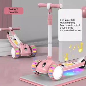 سكوترز للأطفال بجودة عالية بثلاث عجلات بتصميم شائع للأطفال الصغار في الهواء الطلق - Product Image 2