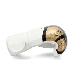 Gants de boxe en cuir PU de haute qualité avec support de poignet pour l'entraînement, avec poignées et logo et taille personnalisés - Product Image 4