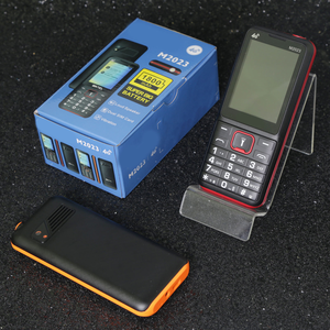 Téléphone portable LTE personnalisé en usine, double SIM GSM, clavier, téléphone de poche convivial pour les seniors, corps en plastique, utilisation en extérieur pour le travail - Product Image 5