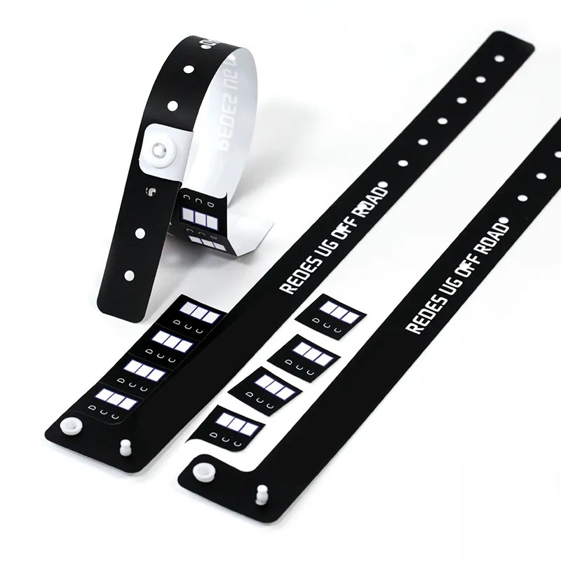 Three Tabs Disposable Adjustable Vinyl Wristband Event Wristband PVC Tag RFID PVC Wristband With 4 Pcs Secondary Securities