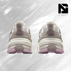 Nike Wmns V2k Run 'Día de San Valentín 2025' Zapatillas Deportivas Casuales de Lujo para Hombre, Estilo Deportivo para Caminar - Product Image 4