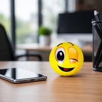 Vente en gros de balles anti-stress emoji assorties en mousse PU, jouets à presser à rebond élevé 45-120mm pour enfants et adultes, cadeau de relaxation, OEM