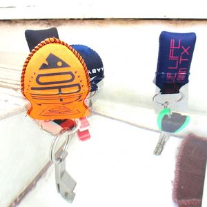 Porte-clés flottant en néoprène imperméable en forme de bateau personnalisé RYO avec impression de logo, style tendance - Product Image 5