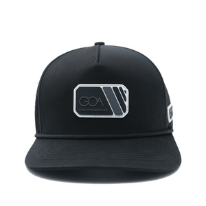 Casquette de golf 5 panneaux en velours chevron, imperméable et respirante, unisexe, avec logo personnalisé, logo en caoutchouc latéral, fermeture à boucle simple, quatre points. - Product Image 1