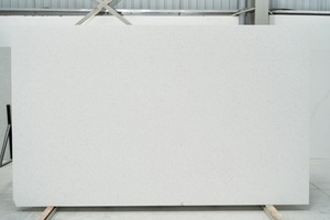 โซโห ไวท์ อินจินีเรด ควอตซ์ พร้อมโทนสีขาวสะอาดสไตล์เมืองและดีไซน์ร่วมสมัย - Product Image 3