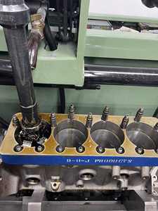 Machine à alésage et fraisage 616 en excellent état pour bloc-cylindres 616, équipement de reconditionnement de moteur haute précision - Product Image 4