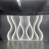 Toile de fond en PVC en forme de S de haute qualité avec éclairage LED blanc pour la décoration de mariage