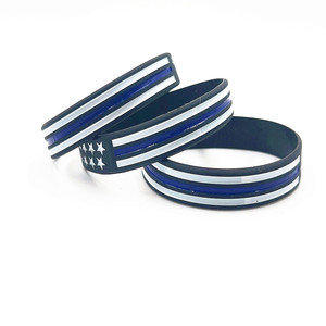 <span class=keywords><strong>Pulseras</strong></span> de Silicona con la Bandera de Estados Unidos, Línea Azul Delgada, Impermeables, Multicolores, de Moda, para Aniversario de Policía, Venta al Por Mayor de Fábrica - Product Image 2