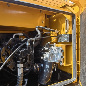 Excavadora Usada SANY215C con Brazo y Pluma Reforzados, Operación Estable, Motor de Inyección Directa - Product Image 4