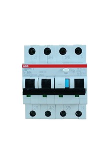 เบรกเกอร์วงจร <span class=keywords><strong>DS203NC</strong></span> L แม่เหล็กดิฟเฟอเรนเชียล 4.5ka 3p N C32 30ma สำหรับ PLC - Product Image 4