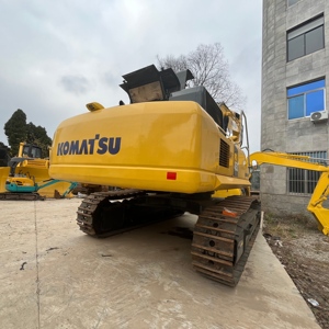 Excavatrice d'occasion Komatsu PC450-8, PC450, 45 tonnes, grande machinerie de terrassement, excavatrice hydraulique sur chenilles lourde, en stock à vendre - Product Image 2