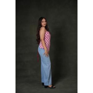 Kurti court à col carré à imprimé floral jaune Isha, vêtement ethnique élégant pour femmes, parfait pour l'été, décontracté, fête, fête, séchage rapide - Product Image 2