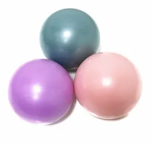 Bola kecil olahraga, 6 inci bola kecil untuk Pilates dengan pompa, 6 in Barre 6 "stabilitas bola Yoga Mini