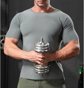 Camiseta blanca de cuello redondo para hombre con marca reflectante negra para hombre Gym Active camiseta de secado rápido logotipo personalizado Camiseta deportiva de manga corta - Product Image 3