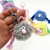 Pendentif de sac en peluche de dessin animé, porte-clés amusant et mignon, adorable forme de personnage aux cheveux tressés, emballé individuellement, décoration de sac à dos