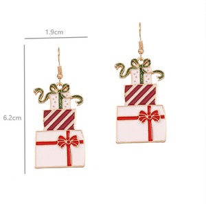 Pendientes colgantes de aleación con esmalte chapado en oro para mujer, joyería de moda linda, 6.2cm, caja de regalo de Navidad - Product Image 1