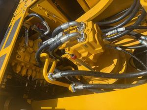 Excavadora Usada Komatsu PC350 de 35 Toneladas, Equipo de Trabajo Pesado, Componentes Originales Fabricados en Japón, Motor Komatsu en Venta - Product Image 6