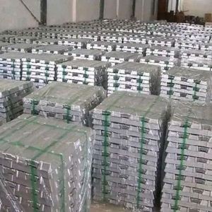 ผู้ผลิตจีน ราคาดีที่สุด แท่งอลูมิเนียมอัลลอยด์ A00 A7 99.7% สำหรับเครื่องทำน้ำอุ่นและหม้อต้ม มีสินค้าในสต็อกจำนวนมาก - Product Image 1