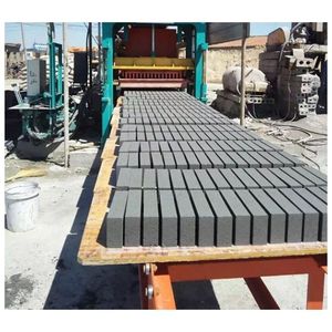Machine automatique de fabrication de briques QT6-15, machine de fabrication de blocs de béton, briques - Product Image 1