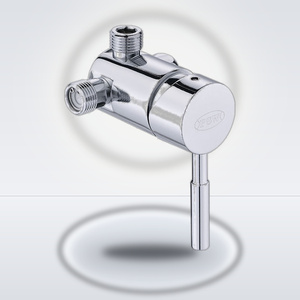 Robinet de toilette manuel à bouton-poussoir auto-fermant en laiton chromé, construction étanche pour salle de bain - Product Image 4