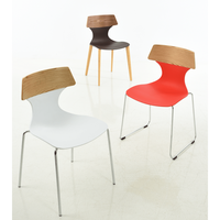Nouveau design Pp Shell avec dossier en contreplaqué et jambe en métal chaise de salle à manger empilable chaise de conférence pour restaurant