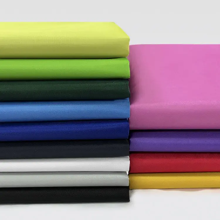 Verschiedene Farben silberbeschichteter Futter Autoabdeckung 210D Polyester Oxford Stoff wasserdicht