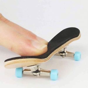 Mini Patineta de Dedo Personalizada al por Mayor, de 5 Capas de Madera de Arce - Product Image 1