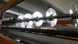 La machine automatique de corte y corte de corte de tela se utiliza en la machine de la flor del cotton - Product Image 5