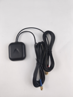 Antenne carrée combinée 2-en-1 4G LTE GNSS, antenne à double alimentation auto-adhésive avec connecteur SMA pour voiture et IoT industriel