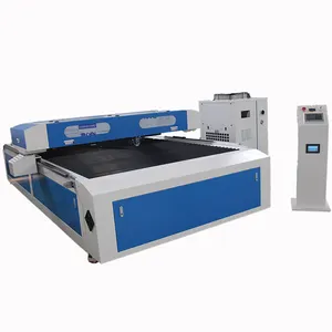 A máquina de corte de alta velocidade da gravura do laser do CO2 do metal 600w 1325 com ajusta automaticamente a cabeça do laser