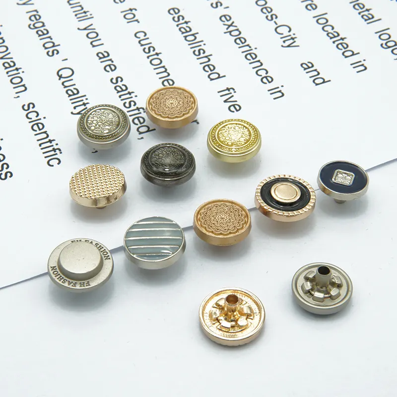Alliage de style décoratif France Logo personnalisé boutons pression en métal bouton 4 parties pour veste de vêtement