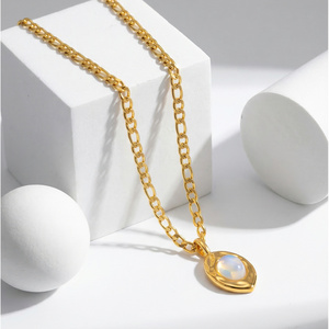 Collar con Colgante <span class=keywords><strong>de</strong></span> Piedra Natural (Malaquita, Cornalina, Ópalo) y Cadena <span class=keywords><strong>Figaro</strong></span> Vintage <span class=keywords><strong>de</strong></span> Acero Inoxidable 316L con Baño <span class=keywords><strong>de</strong></span> Oro <span class=keywords><strong>de</strong></span> 18K, Ideal para Regalo - Product Image 5