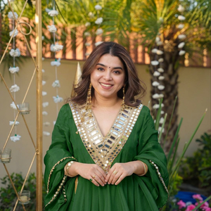 <b>Green</b> <b>Silk</b> Ethnic Shawl With Mirror Work And Rhinestone Embellishment Traditional Indian Pakistani Women's Wear - Product Image 4
