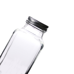 Verre à shot de 60 ml (2 oz) transparent, carré, de style français, pour jus pressé à froid, avec bouchon à vis en aluminium plastisolé - Product Image 4