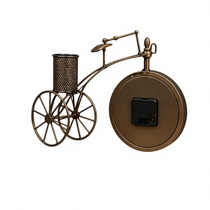 Horloge de bureau mécanique moderne avec fonction snooze, design métallique écologique - Décoration d'intérieur haut de gamme, accessoires de table de luxe - Product Image 5