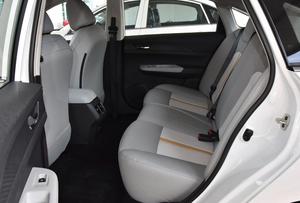 2023 360h Dongfeng Aeolus E70 <span class=keywords><strong>Prime</strong></span> auto elettrica con Volume del bagagliaio 502L - Product Image 5