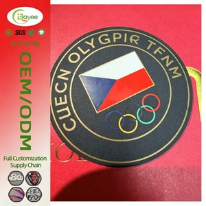 Parches termoadhesivos impermeables, etiquetas de transferencia de calor, parches de TPU con logotipo en relieve de alta frecuencia personalizados de fábrica para ropa deportiva. - Product Image 1