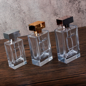 Nuevos Frascos de Perfume de Vidrio Recargables de Lujo Personalizados de 60 ml y 100 ml con Pulverizador y Tapa Cuadrada Negra - Product Image 2