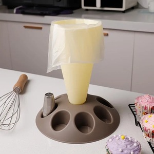 Outils de cuisson <span class=keywords><strong>Support</strong></span> de tuyauterie Sac <span class=keywords><strong>à</strong></span> tuyauterie Ensemble de buses Bouche de tuyauterie détachable et porte-sac outils de cuisson - Product Image 3