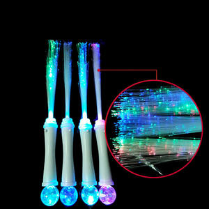 Fiber optik değnek çok renkli parlak çubuk kolye plastik LED Fiber optik değnek yanar - Product Image 4