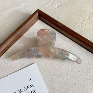 Pinza de Pelo de Acetato de Alta Calidad con Diseño de Tiburón, Elegante y con Degradado de Color para Chicas - Product Image 6