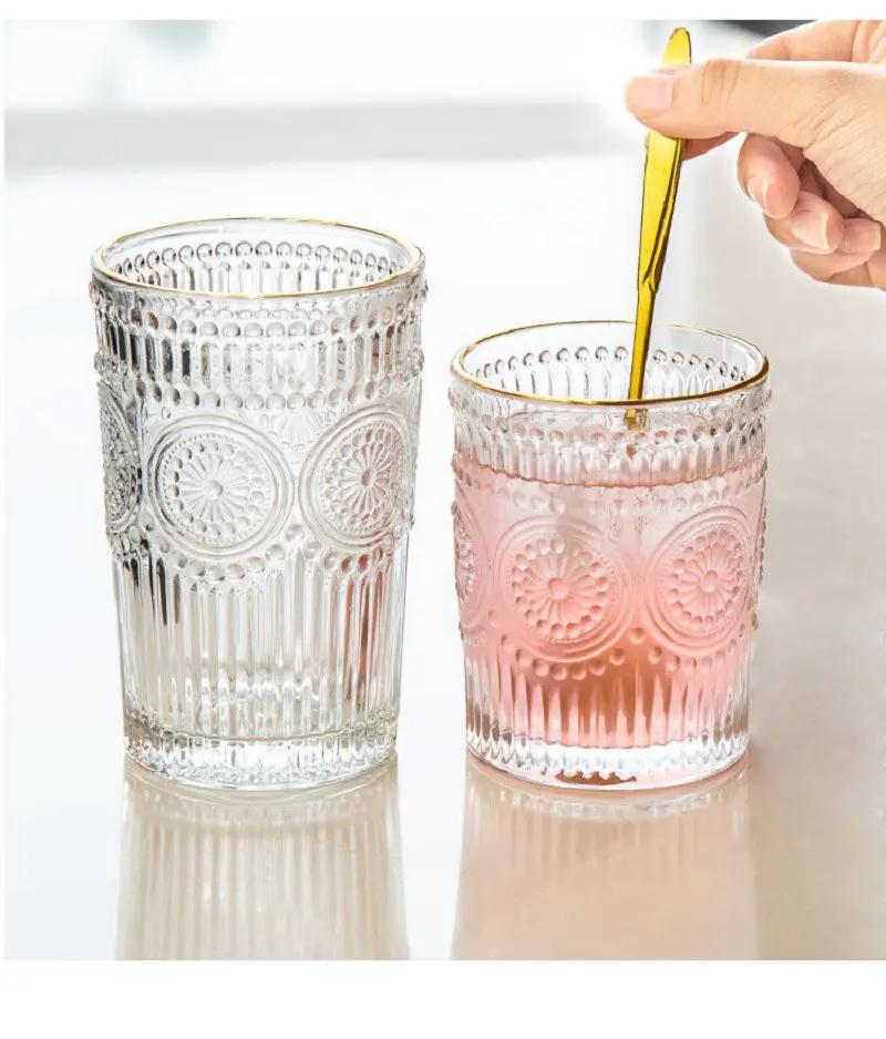 Antieke Herbruikbare Klasse Cups Clear Kleur Fancy Reliëf Glas Cups Zonnebloem Patroon Sap Wijn Melk Cup Glaswerk Drinkware Gift