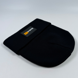 Mới Đến Chất Lượng Cao Dệt Kim Đồng Bằng Toques Tùy Chỉnh Mùa Đông Beanies Với Cao Su Vá Unisex Acrylic PVC Huy Hiệu <span class=keywords><strong>Skull</strong></span> Mũ - Product Image 2