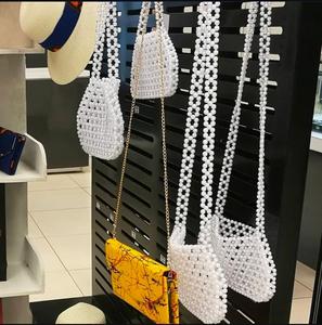 Bolso de Mano Hecho a Mano para Mujer, Diseño MNAK Fashion Thrills Zambia, Material PU, Portátil, con Estampado de Flores y Cierre de Cordones - Product Image 2