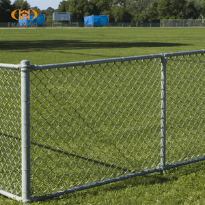 รั้วตาข่ายเคลือบไวนิลสีดำ 6 ฟุต ดีไซน์ทันสมัย สำหรับขอบเขตที่อยู่อาศัย โรงเรียน สนามกีฬา และความปลอดภัยของชุมชน - Product Image 4