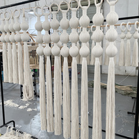 Modelos explosivos Color y longitud de flecos Decoración al aire libre Bohemia personalizada Macrame Colgante de pared para hotel