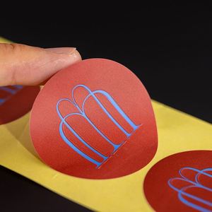 Etiquetas Adhesivas de Vinilo con Logotipo de Marca Personalizadas al por Mayor, Hoja de Papel Redonda Roja Impermeable Impresa para Perfume y Lápiz Labial - Product Image 3